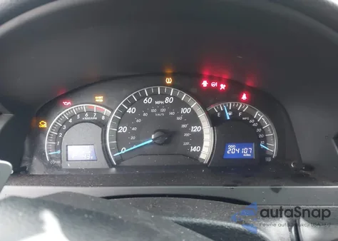 2012 Toyota Camry Se z USA, uszkodzony, nr VIN 4T1BF1FK8CU061188